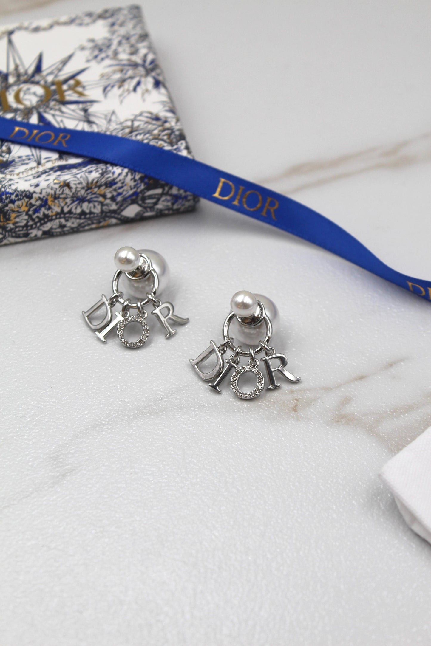 DIOR EARRINGS