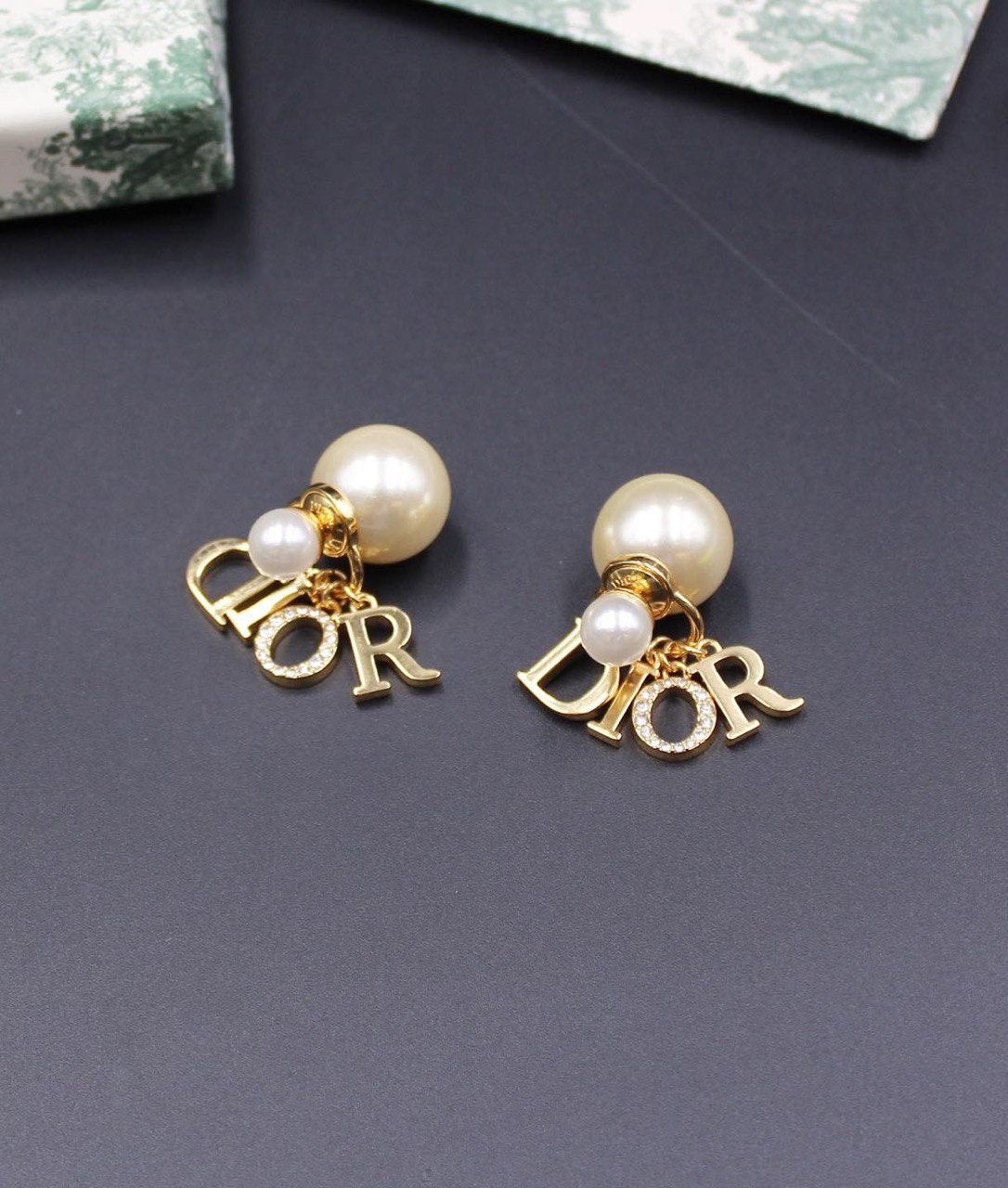 DIOR EARRINGS